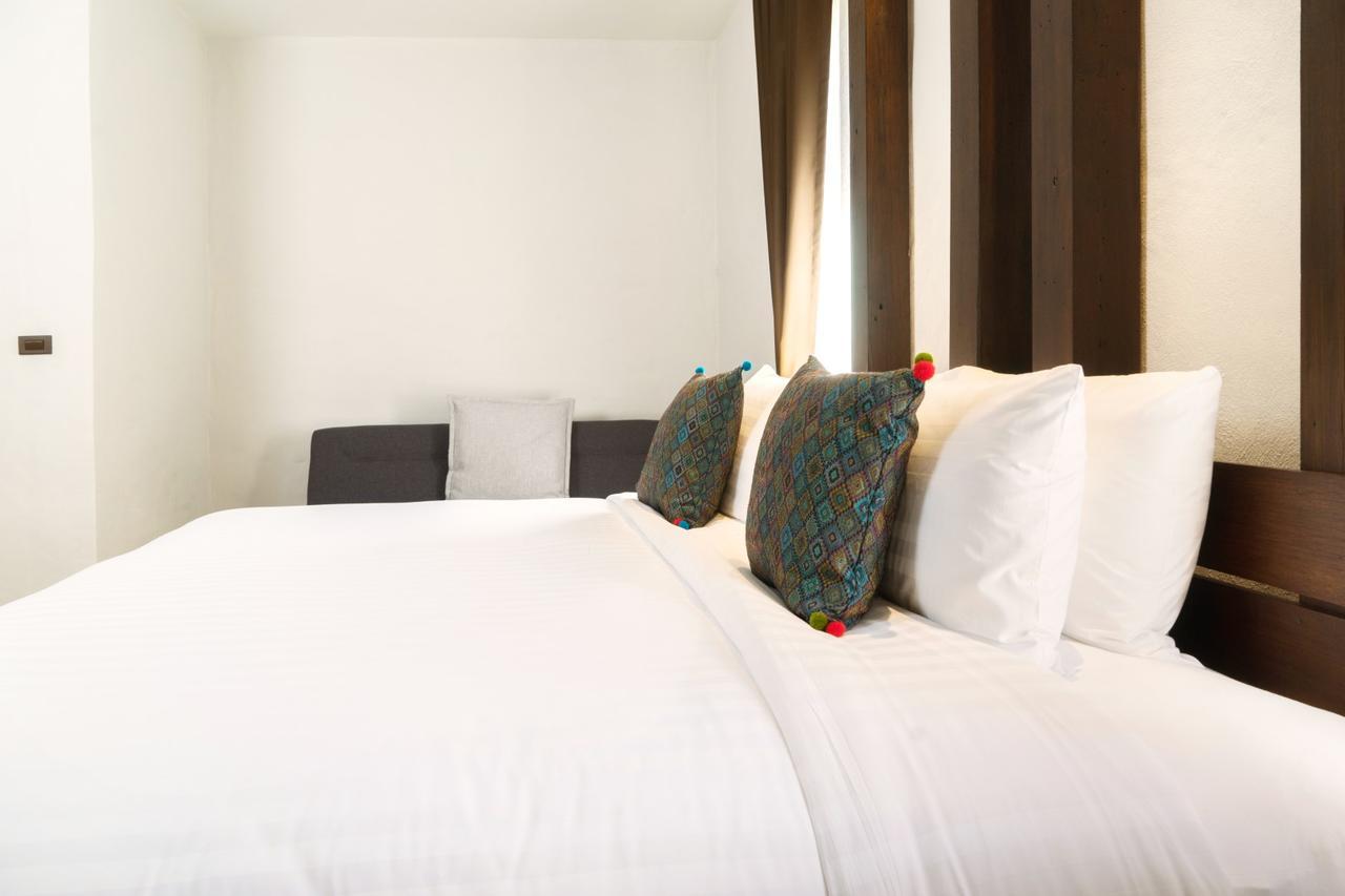 Shinnabhura Historic Boutique Hotel ピサヌローク エクステリア 写真